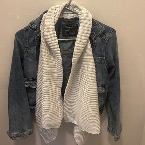 Extra small Abercrombie and fitch Jean jacket (women’s)